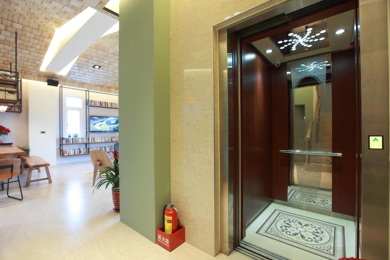 坡岸長堤民宿 Leveeside House Хуалянь Экстерьер фото