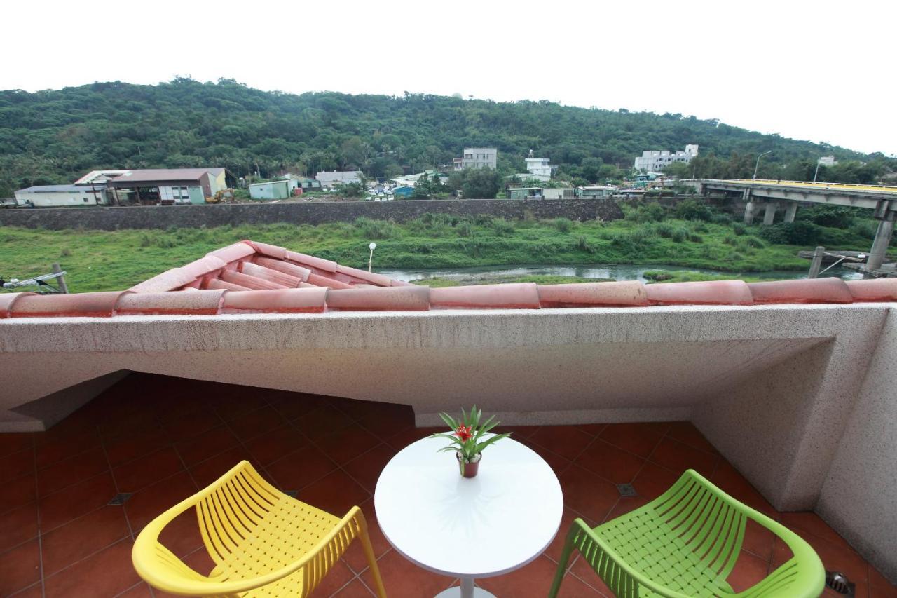 坡岸長堤民宿 Leveeside House Хуалянь Экстерьер фото